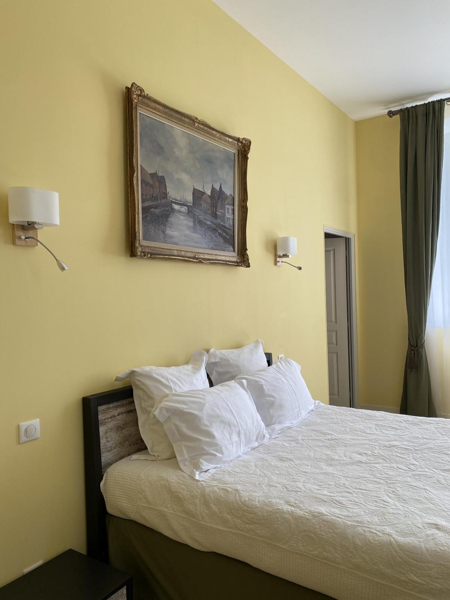 Chateau Laroche-Ploquin Sepmes Room photo